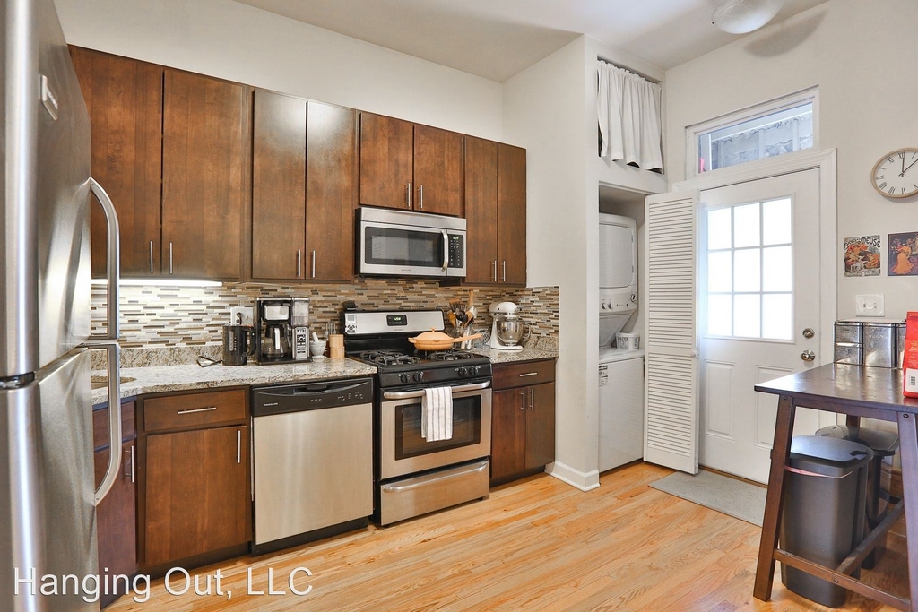 2237 W Armitage Ave, #3f - Photo 0