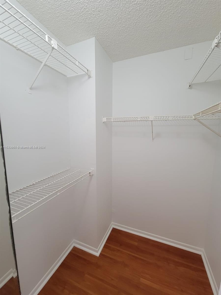 18151 Ne 31 Ct - Photo 29