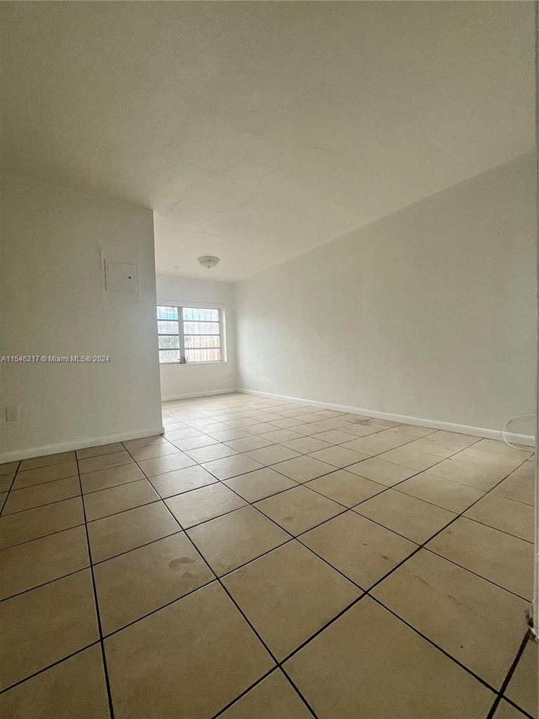 8031 Nw 12th Ct - Photo 1