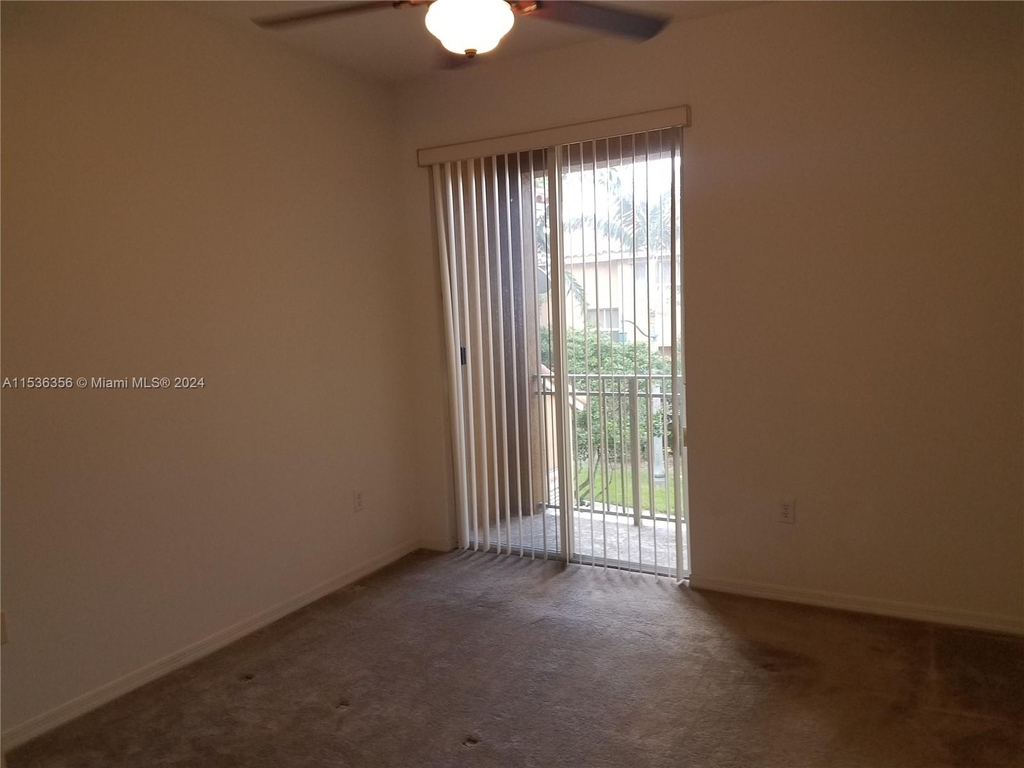 919 Sw 143rd Terr - Photo 15