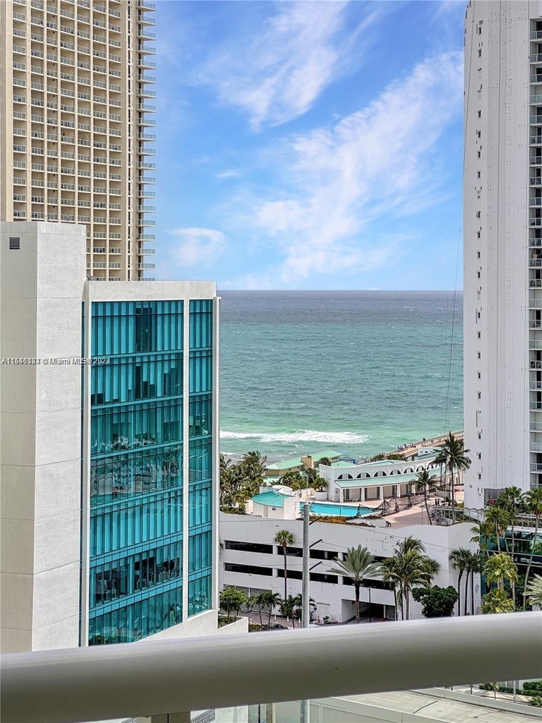 250 Sunny Isles Blvd - Photo 19