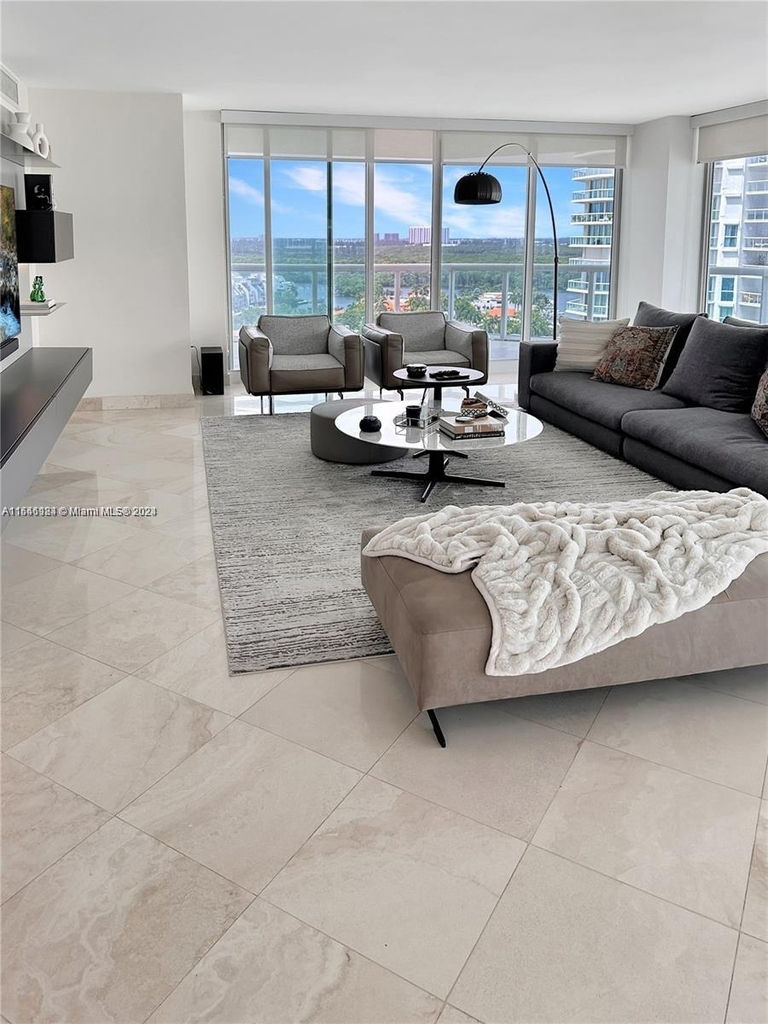 250 Sunny Isles Blvd - Photo 16