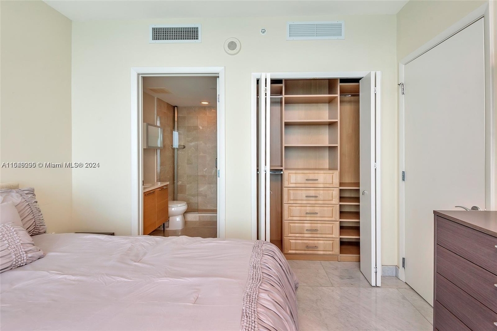 17001 Collins Ave - Photo 11