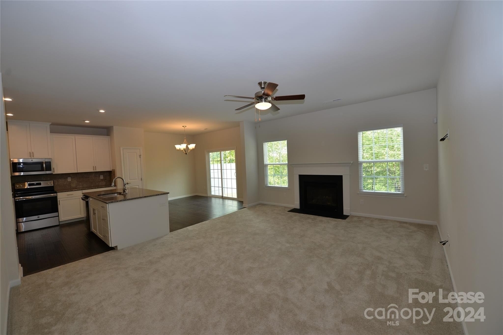 2829 Sand Cove Court - Photo 7