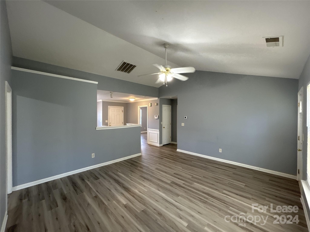 6421 Sunman Road - Photo 5