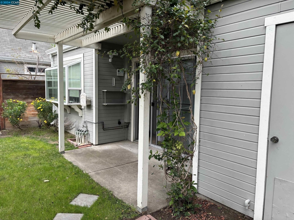 1602 Somerset Pl - Photo 16