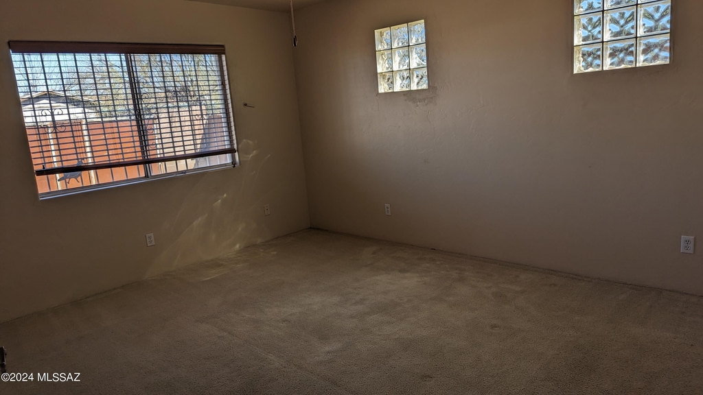 2650 W Oriole Circle - Photo 6