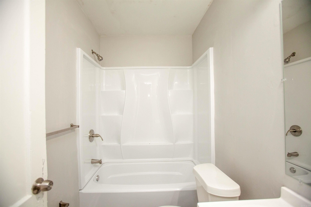 1409 W 18th Street - Photo 14