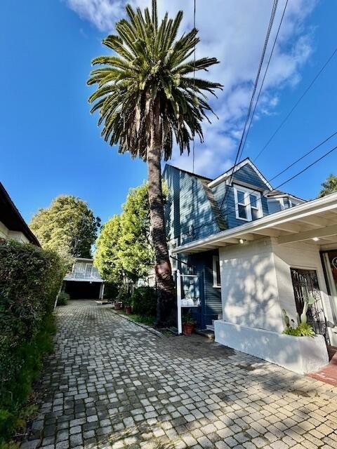 1309 Anacapa Street - Photo 0