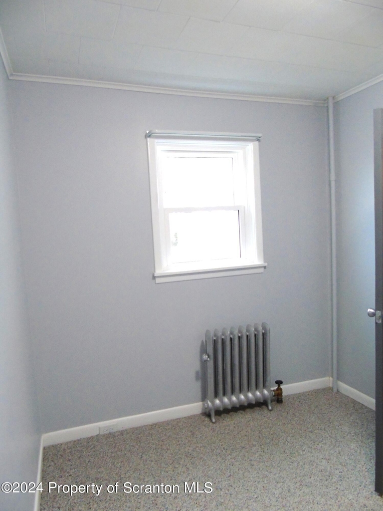 112 E Elm Street - Photo 9