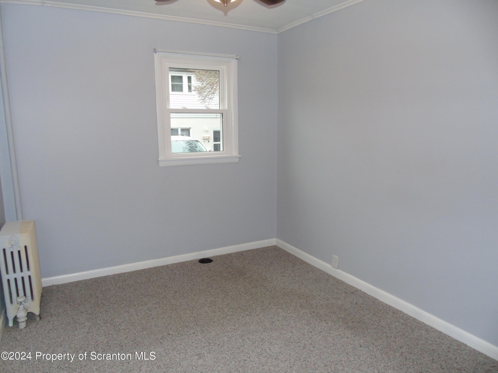 112 E Elm Street - Photo 14