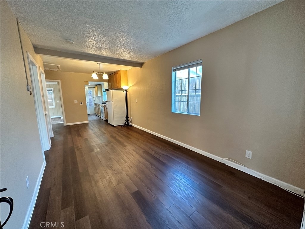 2727 Arlington Avenue - Photo 5