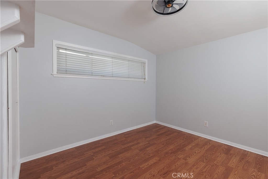 1217 W 213th Street - Photo 6