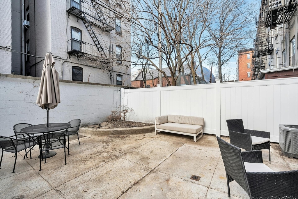 1228 Park Ave - Photo 18