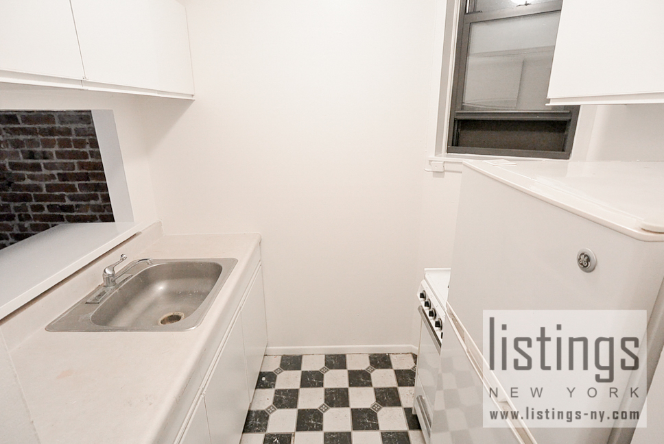 216 East 90th Street - Photo 5