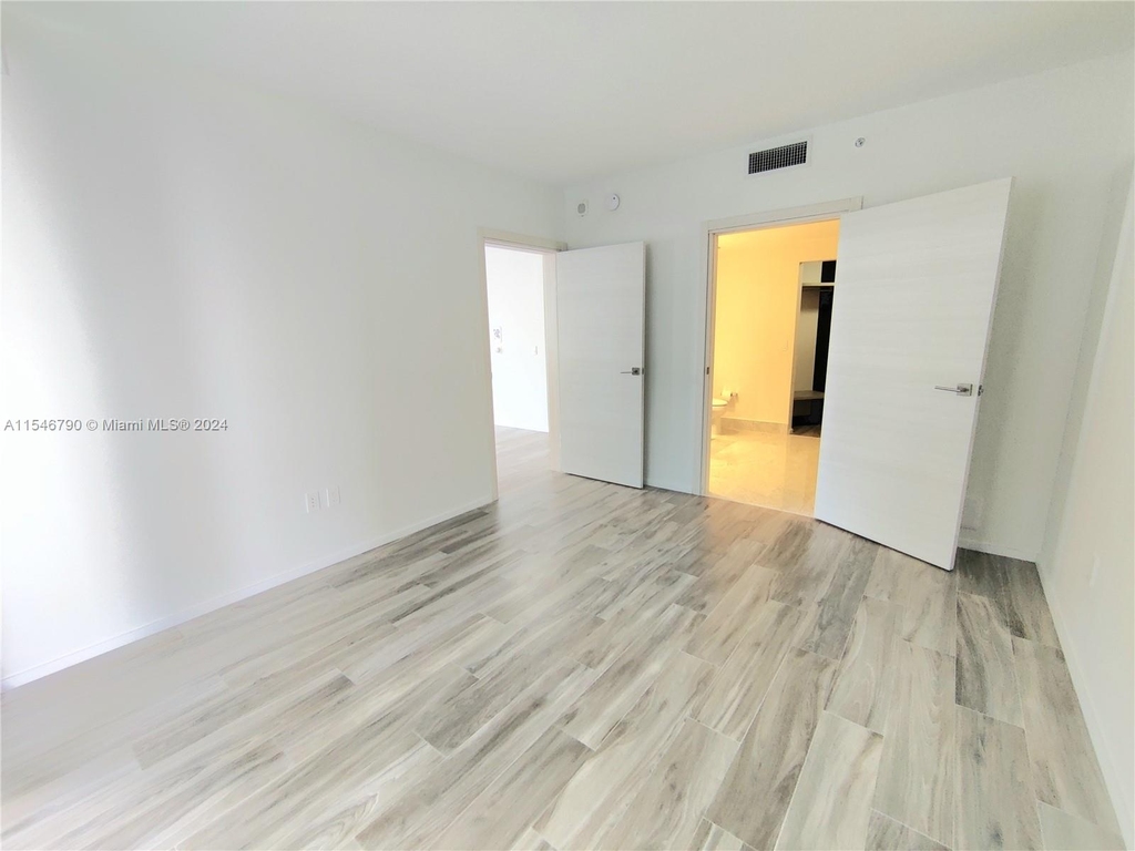 801 S Miami Ave - Photo 14