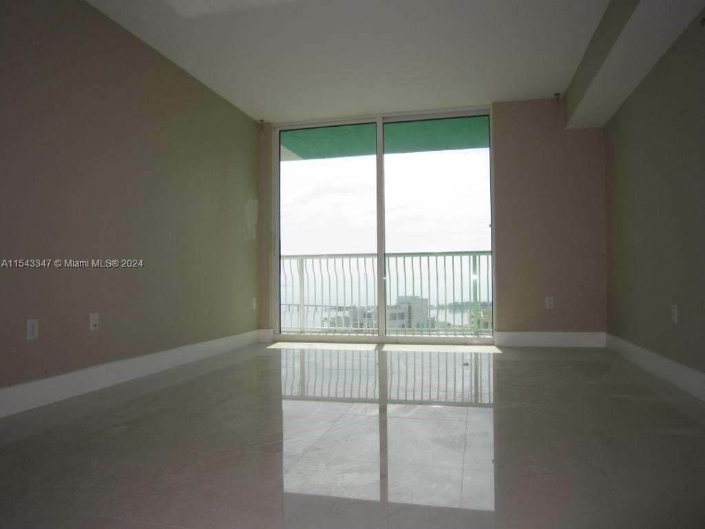 1200 Brickell Bay Dr - Photo 2