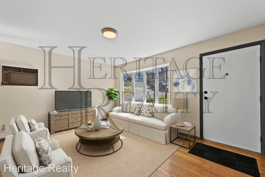 721 Lippencott Street - Photo 1