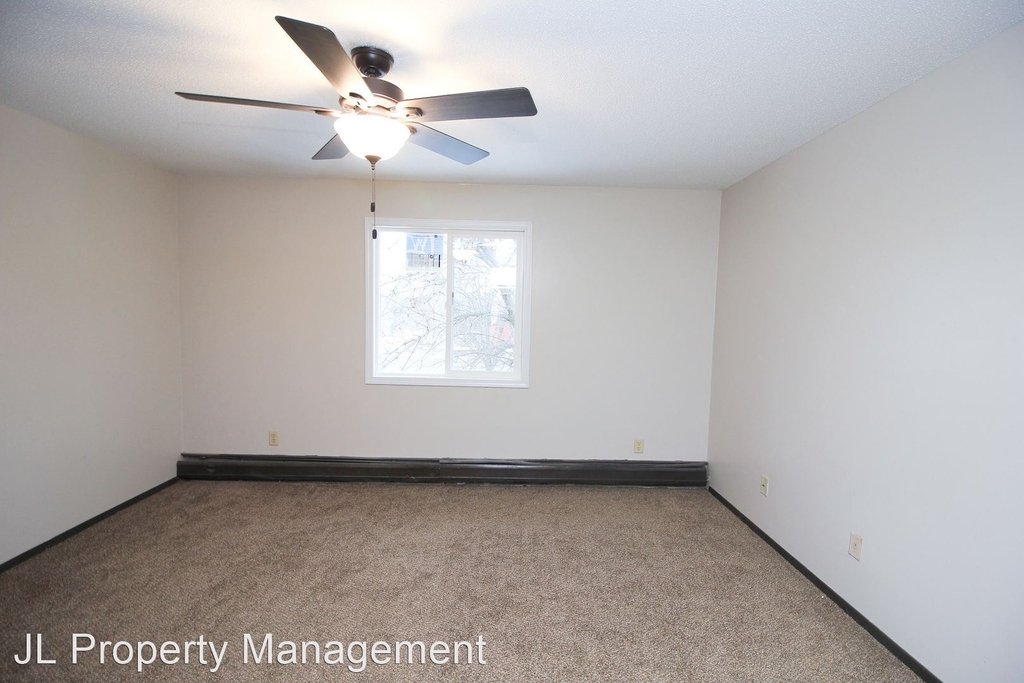 3600 E 6th Street - Photo 9