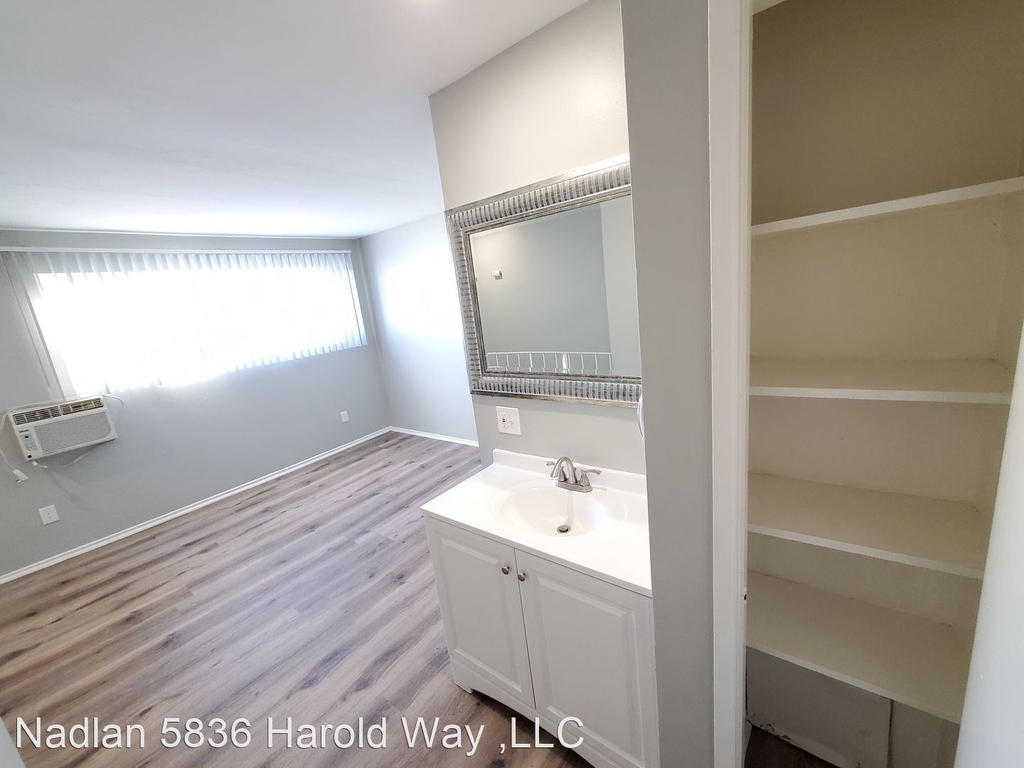 5836 Harold Way - Photo 15