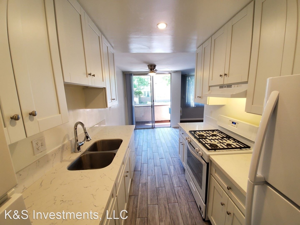 1200 N. Laurel Ave. - Photo 2