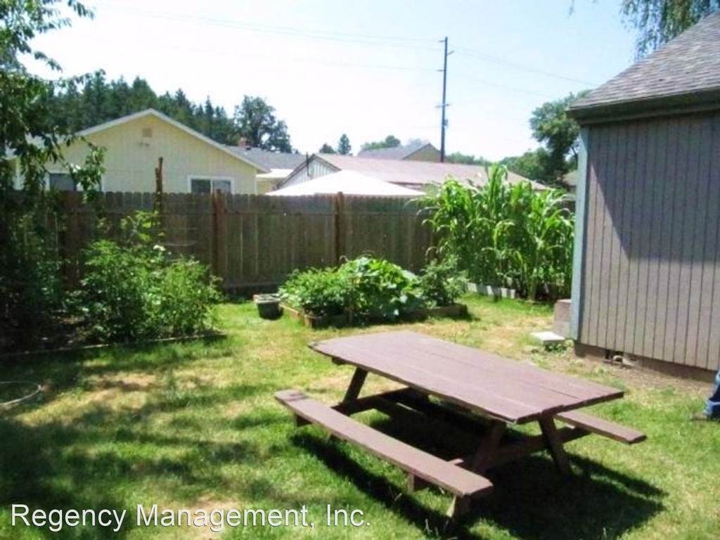 3825 Sw 178th Ave. - Photo 2