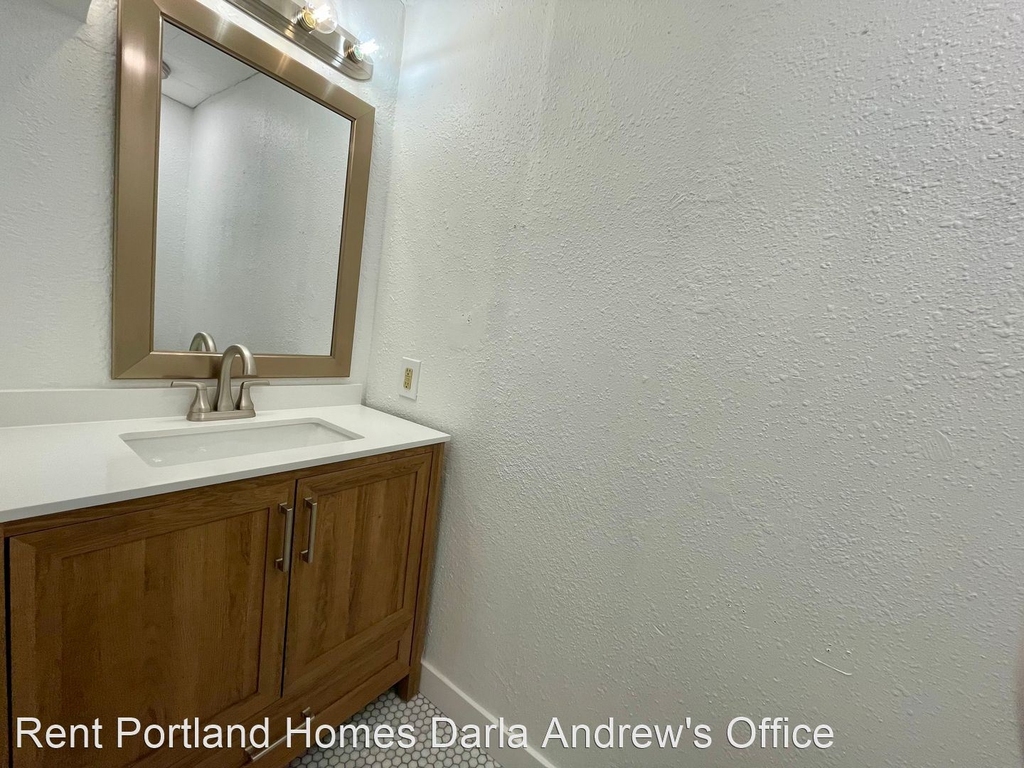 7408 N Delaware Ave - Photo 22