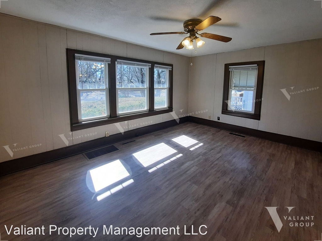 2223 W Elm St - Photo 5