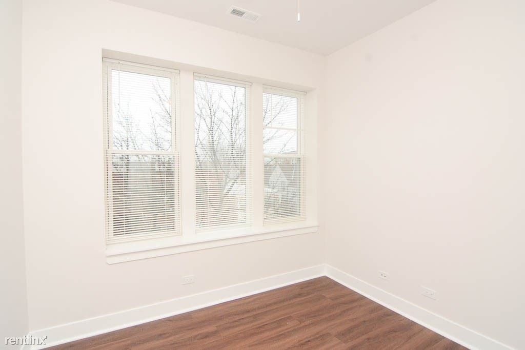 4352 N. Troy, Unit 6 - Photo 8