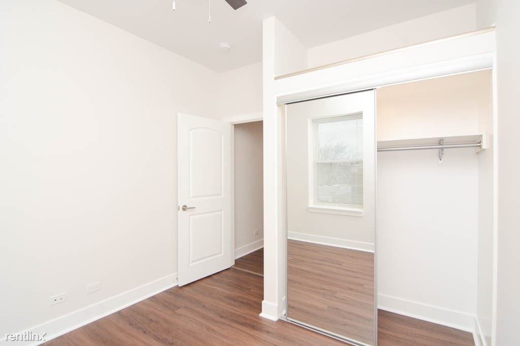 4352 N. Troy, Unit 9 - Photo 11