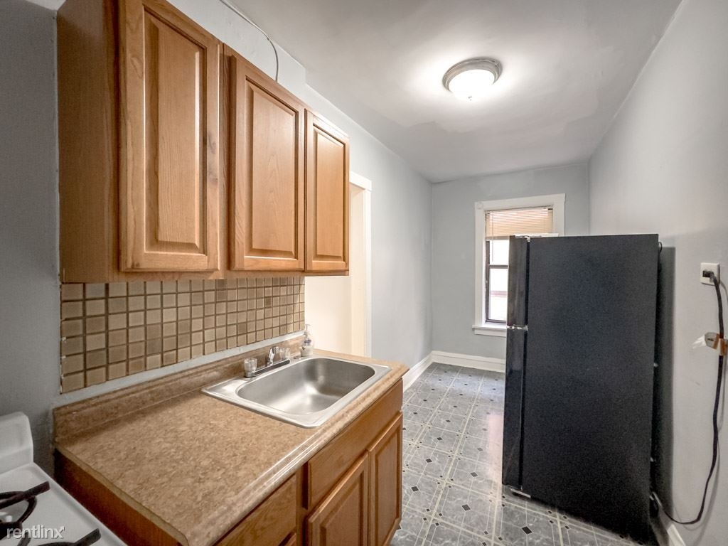 4602 N. Beacon, Unit A-4 - Photo 3