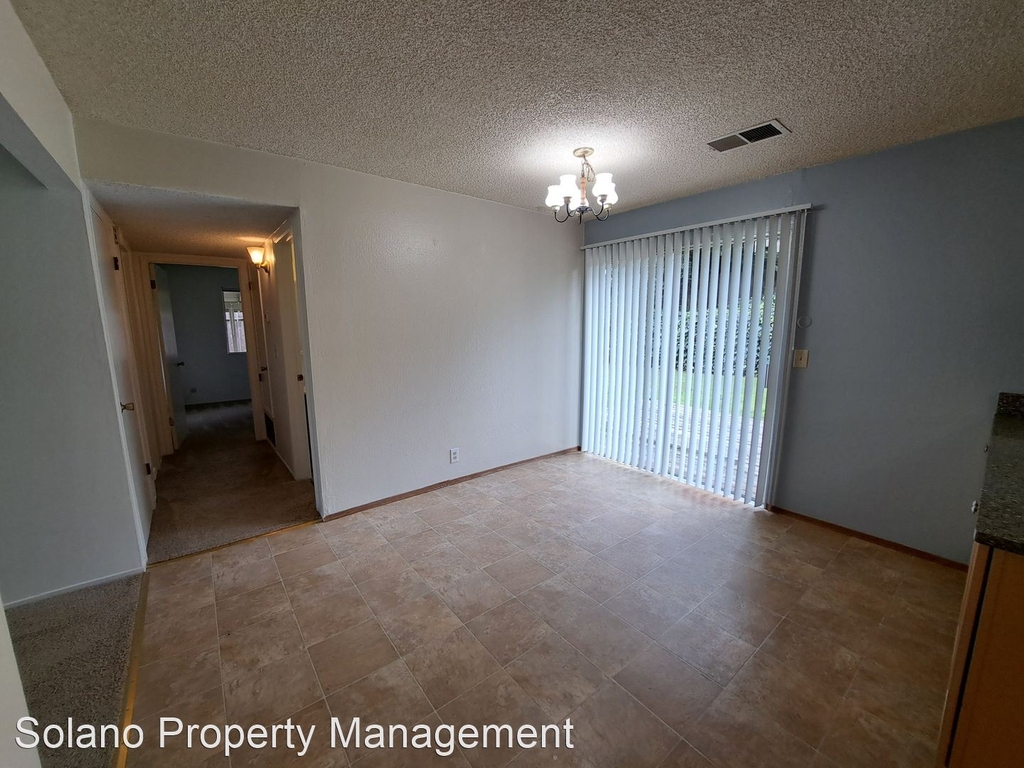 338 Honeysuckle Dr - Photo 11