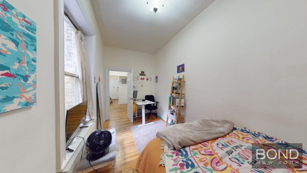 107 West 68th Street - Photo 7