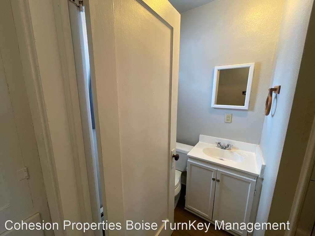 132 Hudson Ave - Photo 15