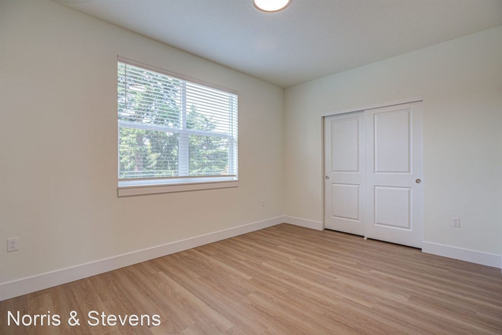 4242 E 18th Street - Photo 23