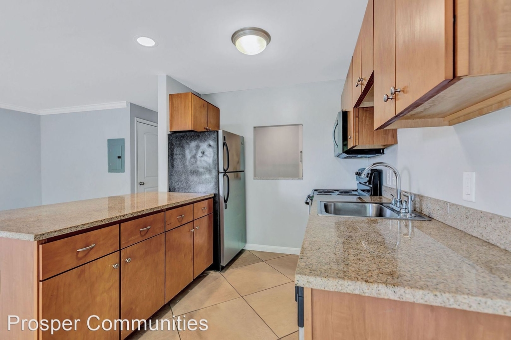 3600 Linwood Ave - Photo 1