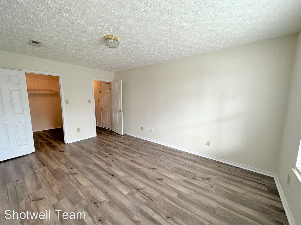 819 Calypso Way - Photo 12