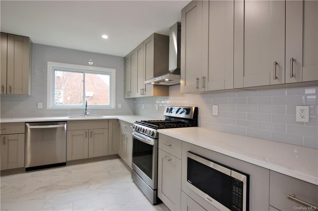 420 Westchester Avenue - Photo 10