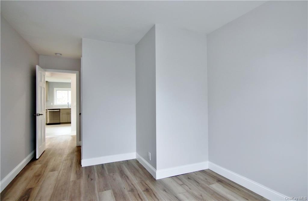 420 Westchester Avenue - Photo 25