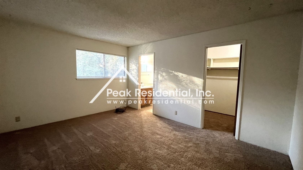 4847 Holyoke Way - Photo 17