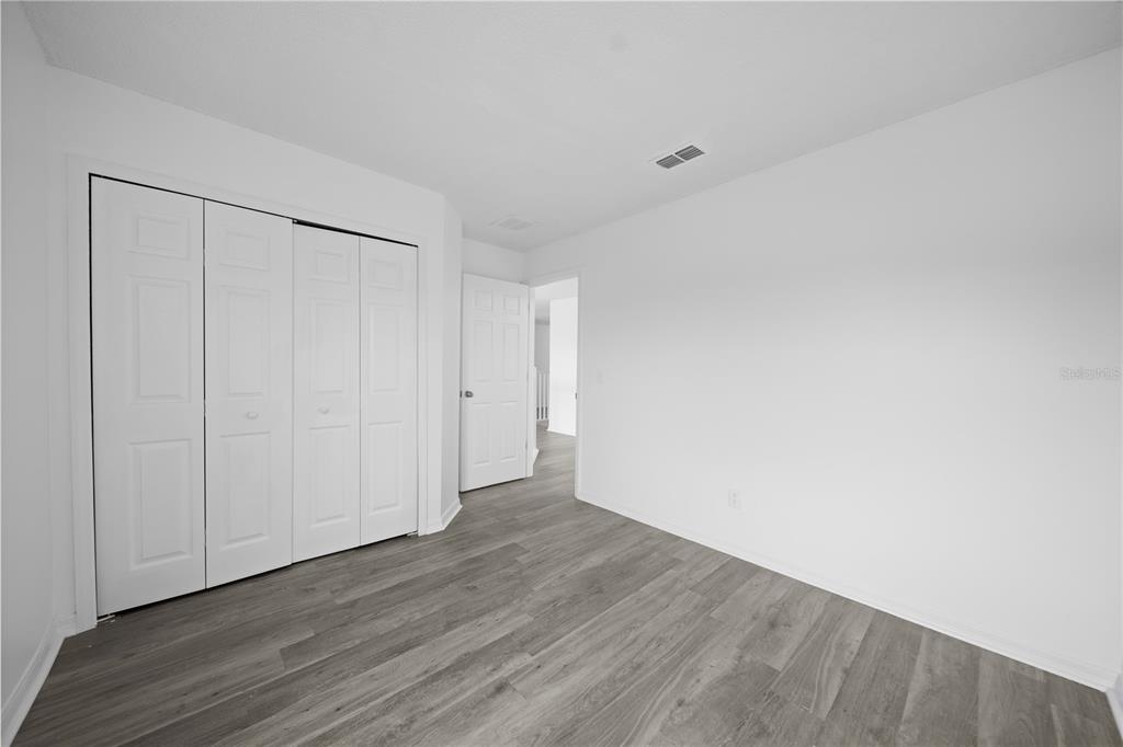 1060 Seasons Boulevard - Photo 35