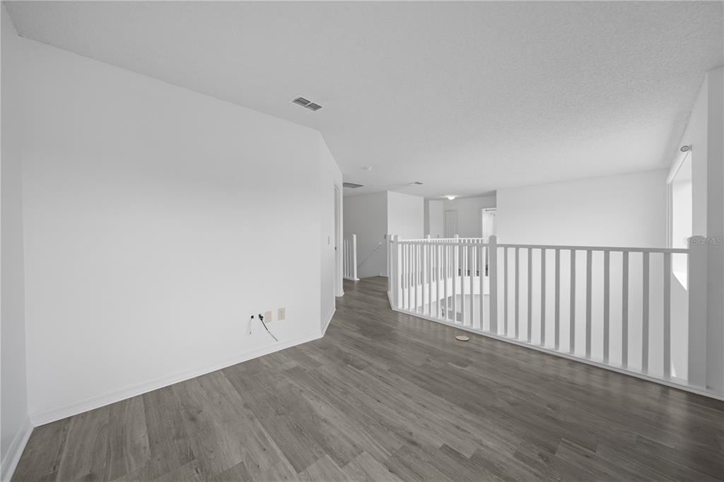 1060 Seasons Boulevard - Photo 27