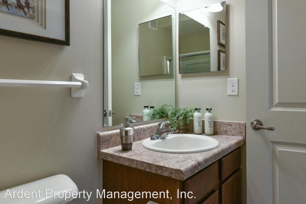 1524 Braeton Parkway Unit 11 - Photo 3