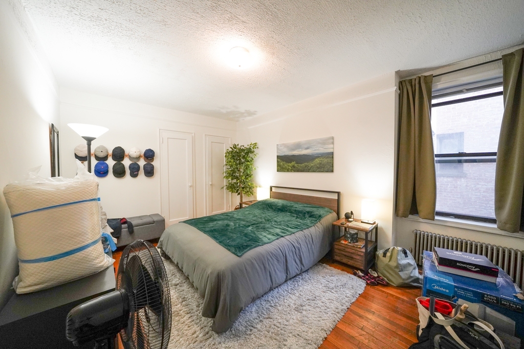 30-75 34th Street - Photo 1