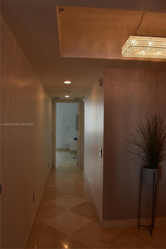 15901 Collins Ave - Photo 34