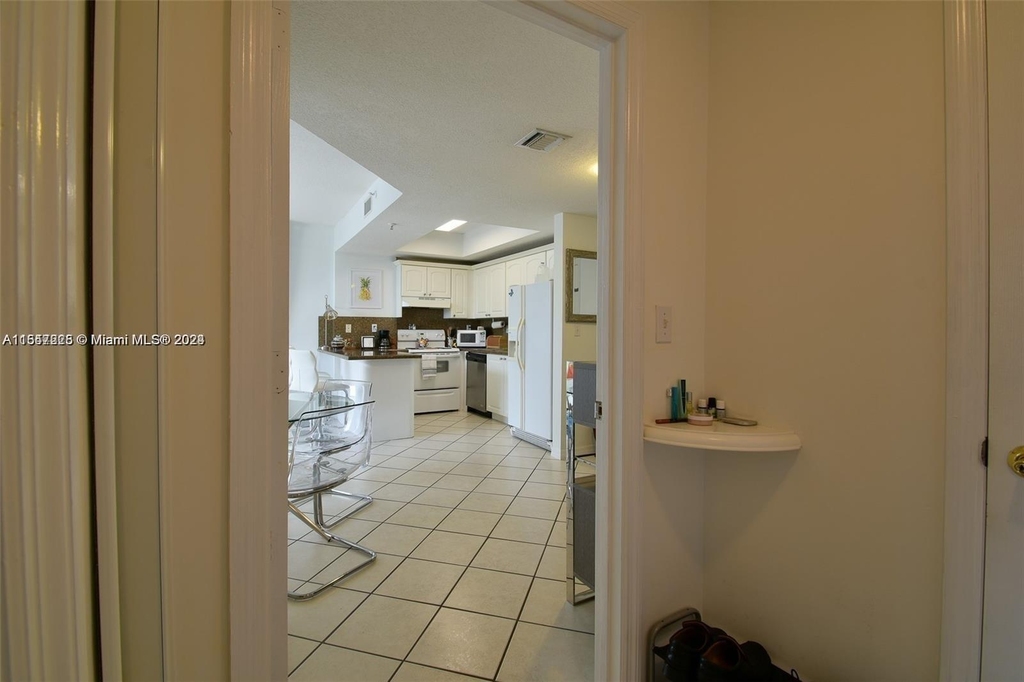 3500 Coral Way - Photo 6