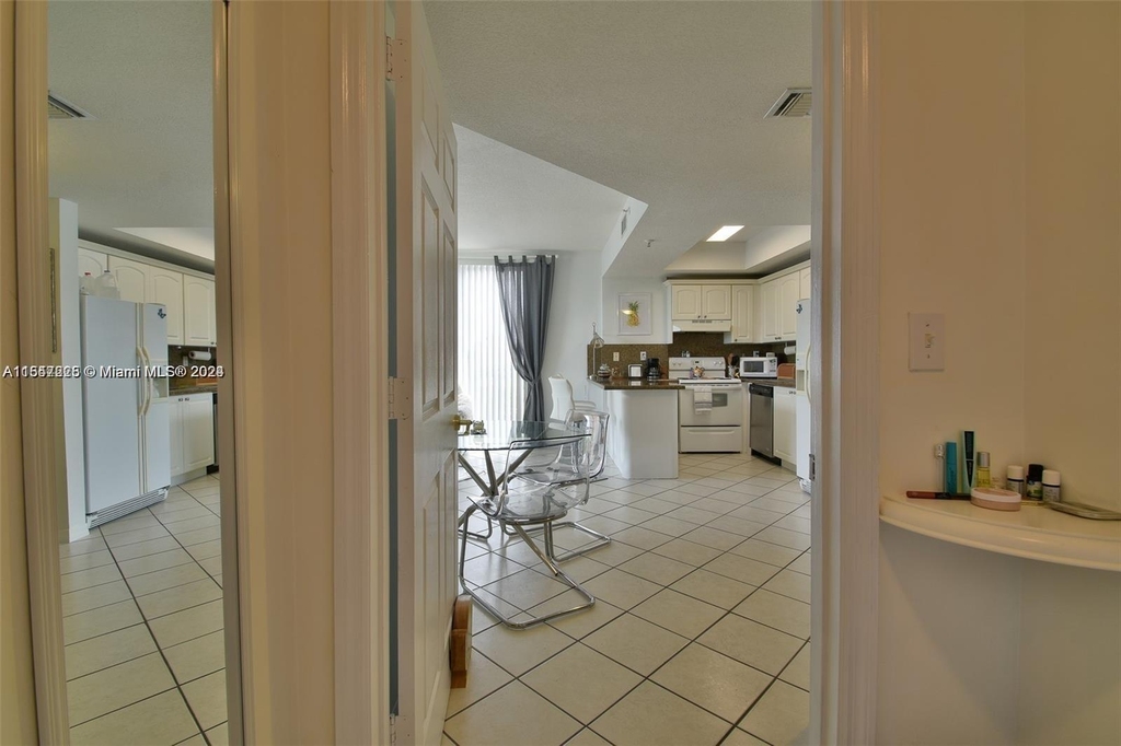 3500 Coral Way - Photo 5