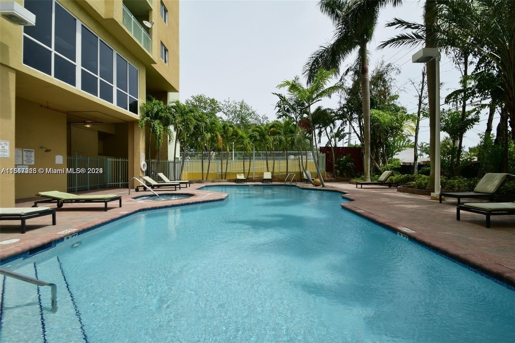 3500 Coral Way - Photo 30