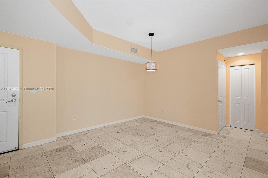 7900 Harbor Island Dr - Photo 13