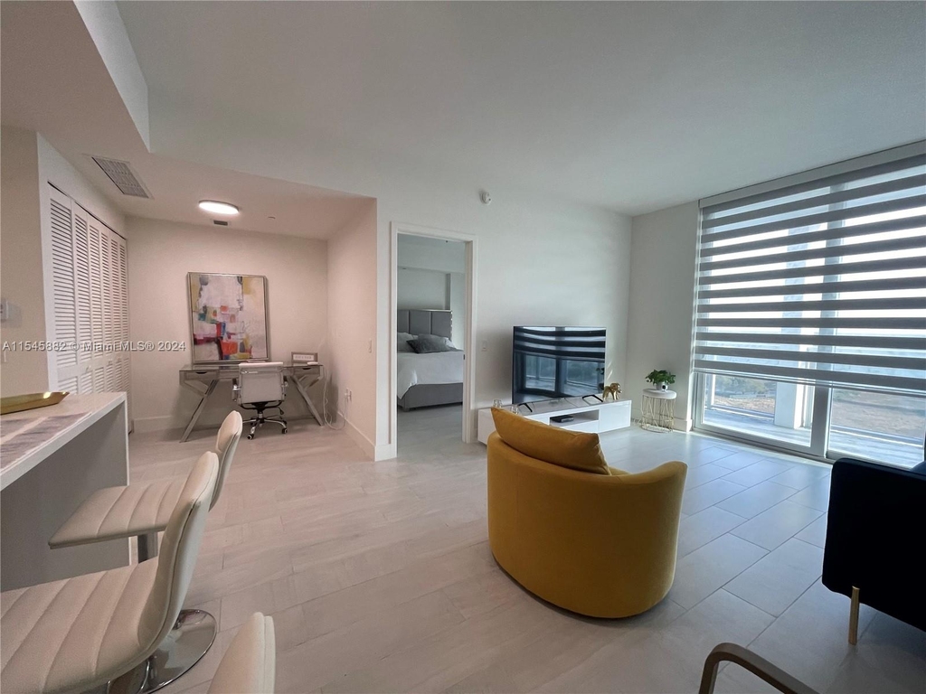 2000 Metropica Way - Photo 6